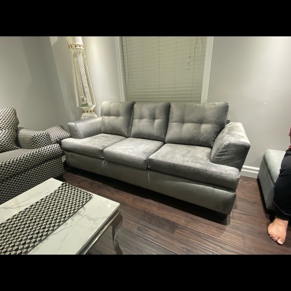 Sofa sets - Picture 3 of 5